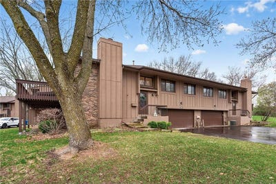 /international/us/2615-aspen-court-white-bear-lake-mn-110107655504/