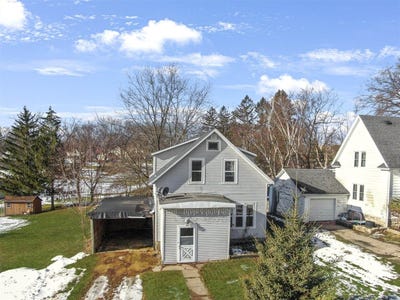/international/us/809-ontario-ave-cashton-wi-110104914049/