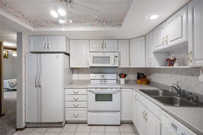 /international/us/4710-58th-avenue-n-crystal-mn-110098622917/