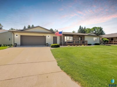 /international/us/303-e-11th-st-dell-rapids-sd-110100415928/
