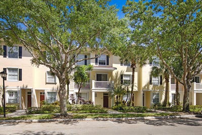 /international/us/125-galicia-way-jupiter-fl-110098431028/