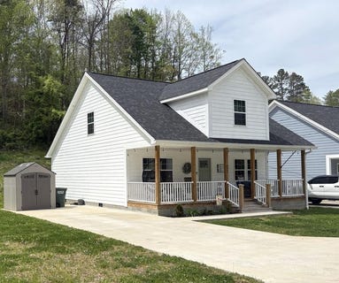 /international/us/27-wetzel-drive-paintsville-ky-110107612986/