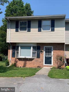 /international/us/14879-robinhood-circle-greencastle-pa-110100018110/