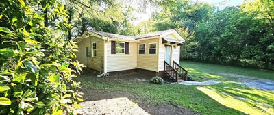 /international/us/508-s-church-ave-landrum-sc-110105424275/
