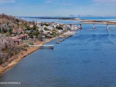 /international/us/200-portland-road-highlands-nj-110098790442/
