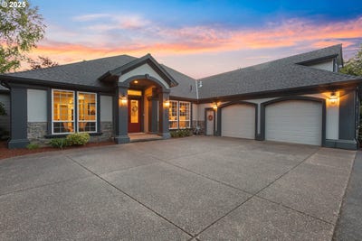 /international/us/2742-s-mcahren-ln-salem-or-110100838517/