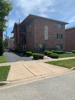 /international/us/10541-parkside-avenue-chicago-ridge-il-110108338909/