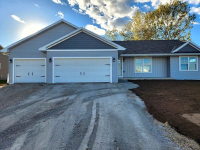 /international/us/401-tristan-drive-shawano-wi-110110327674/