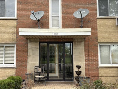 /international/us/4440-w-111th-street-oak-lawn-il-110107685182/