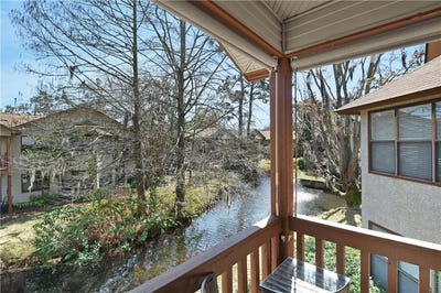 /international/us/206-harbour-oaks-drive-st-simons-island-ga-110106330561/