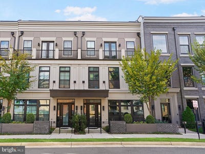 /international/us/44651-provincetown-drive-ashburn-va-110108381442/