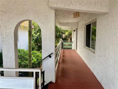 /international/us/1100-martinique-drive-winter-haven-fl-110094414475/