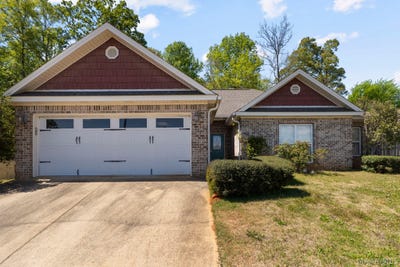/international/us/30-payton-court-millbrook-al-110108296545/