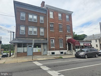 /international/us/368-e-main-street-norristown-pa-110101030932/