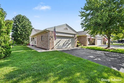/international/us/867-bayou-drive-sw-byron-center-mi-110119329163/