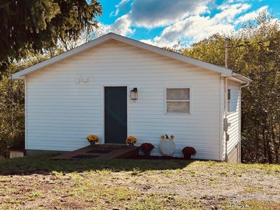 /international/us/53-blue-jay-lane-moundsville-wv-110102777786/
