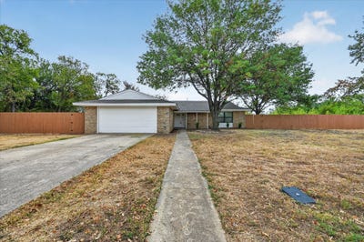 /international/us/113-bow-creek-circle-red-oak-tx-110120463707/