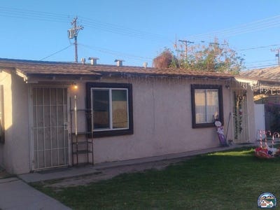 /international/us/206-b-st-brawley-ca-110107387029/