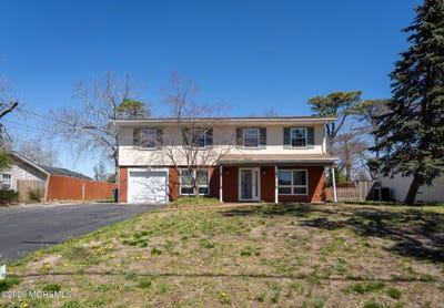 /international/us/406-lawrence-drive-lanoka-harbor-nj-110107405789/