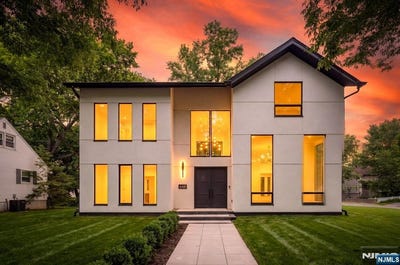 /international/us/648-falmouth-avenue-paramus-nj-110108357208/