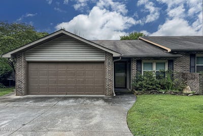 /international/us/219-villa-drive-seymour-tn-110100196108/