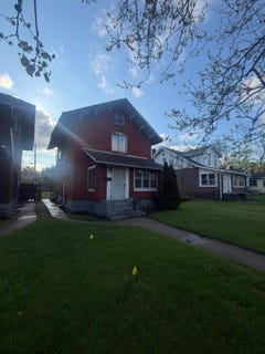 /international/us/809-pierce-street-gary-in-110107951458/