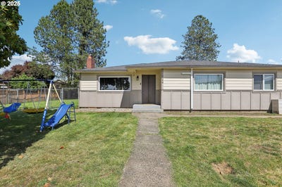 /international/us/324-n-18th-st-st-helens-or-110097226996/