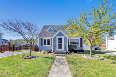 /international/us/319-highridge-avenue-denmark-wi-110107965003/