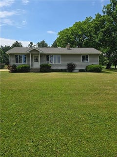 /international/us/1294-county-road-d-emerald-wi-110108632261/?lang=fr