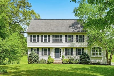 /international/us/26-long-hill-rd-georgetown-ma-110108334768/