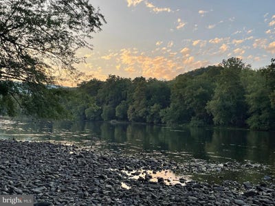 /international/us/lowline-great-cacapon-wv-110110029040/