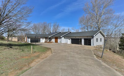 /international/us/923-e-430th-road-bolivar-mo-110107701252/