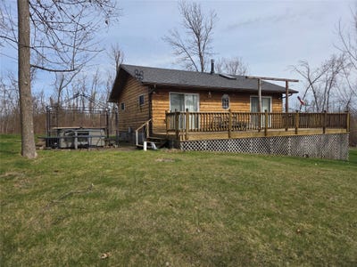 /international/us/1695-white-ash-way-balsam-lake-wi-110107616424/