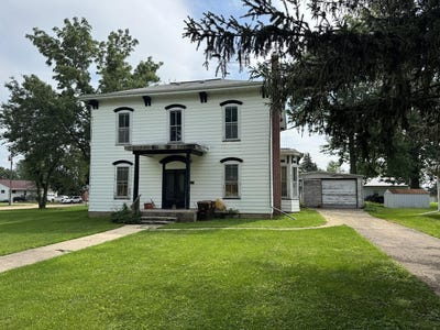 /international/us/101-s-ridge-shannon-il-110101099336/