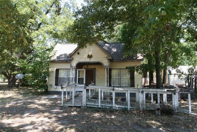 /international/us/605-e-pine-edgewood-tx-110119761042/