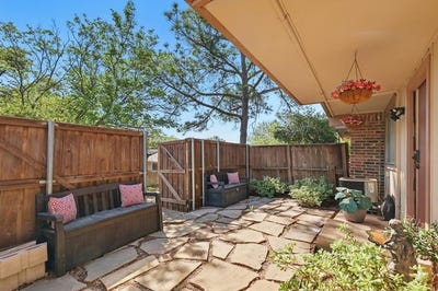 /international/us/2700-stonehaven-court-irving-tx-110098670629/