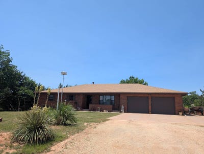 /international/us/2261-ne-well-rd-medicine-lodge-ks-110100615196/