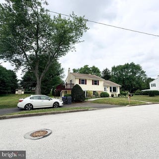 /international/us/30-ursinus-avenue-trappe-pa-110109111410/