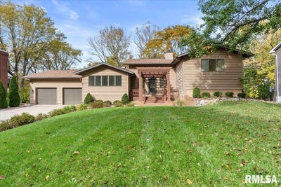 /international/us/3805-west-bluffs-road-springfield-il-110120923566/