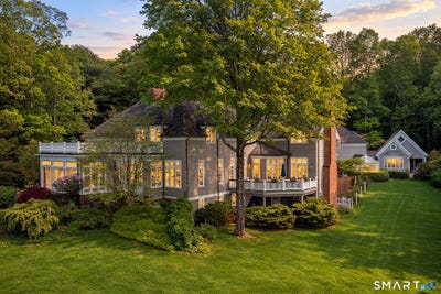 /international/us/11-ravenrock-road-roxbury-ct-110095654970/