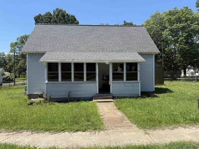 /international/us/13-b-street-inman-sc-110108502042/