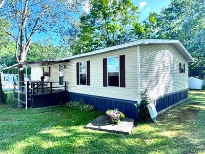 /international/us/175-country-road-utica-ny-110109549715/