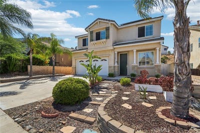 /international/us/33165-windward-way-lake-elsinore-ca-110101245052/