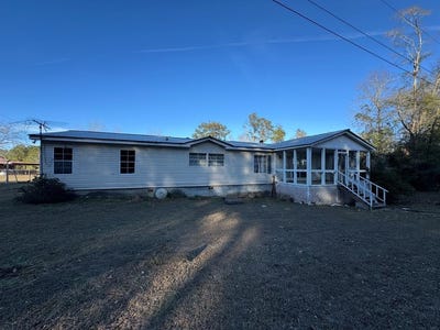 /international/us/209-mclain-street-newville-al-110105046941/
