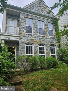 /international/us/16502-bobster-court-woodbridge-va-110101052139/