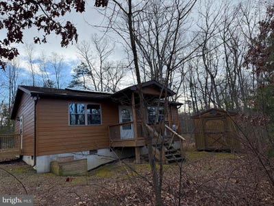 /international/us/722-oak-hill-road-berkeley-springs-wv-110104175049/