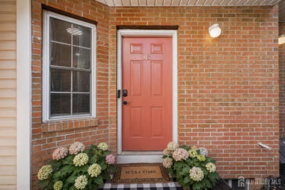 /international/us/113-adamecs-way-south-amboy-nj-110107987391/