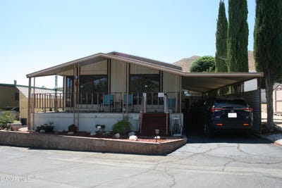 /international/us/2451-soledad-canyon-road-acton-ca-110109060400/