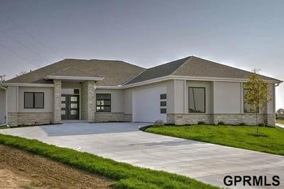 /international/us/12511-schirra-circle-papillion-ne-110104017307/