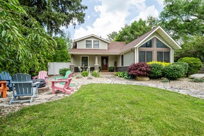 /international/us/111-s-willard-street-new-buffalo-mi-110100584316/